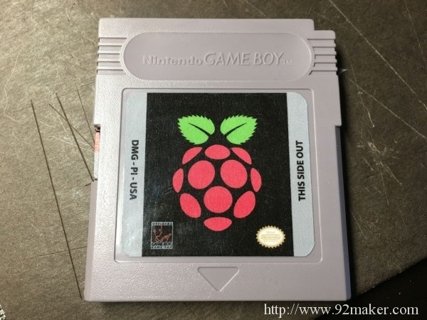 树莓派加成，国外达人改装Game Boy
